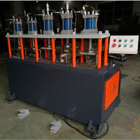 सीढ़ी प्रोफ़ाइल के लिए बहुउद्देश्यीय पंचिंग मशीन