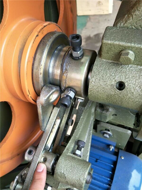 How to Maintenance Rivet Machines